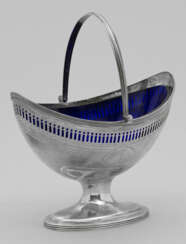 Kleine Georg III-Henkelschale