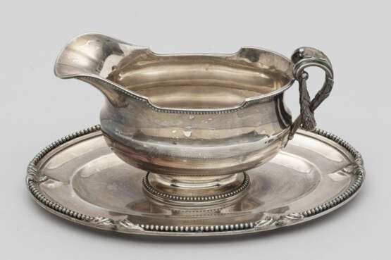 Sauciere im Louis XVI-Stil - photo 1