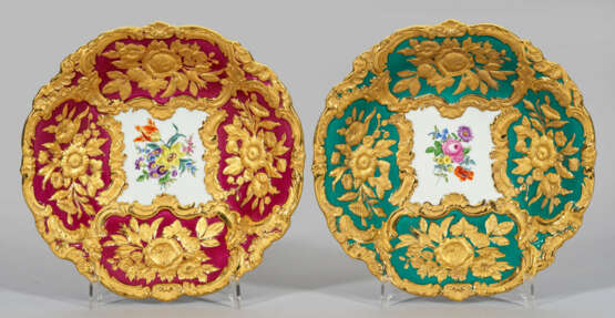 Paar Prunkschalen mit Goldbronzerelief - photo 1