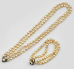 Perlenkette und -Armband