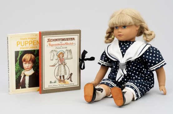Puppe von Sigikid und zwei Bücher - photo 1
