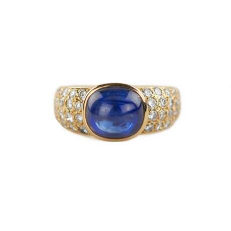Gold ring with sapphire and diamonds. Diamond 20th century - photo 3