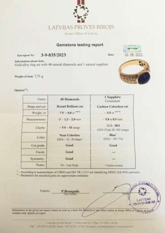 Gold ring with sapphire and diamonds. Diamond 20th century - photo 8