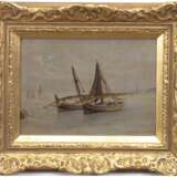 Maler des 20. Jh. "Fischerboote", Öl/MP., unleserl. signiert u.r., Farbfehlstellen, obere Hälfte mit Firnisschaden, 23x31 cm, Rahmen - photo 1