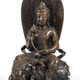 Bronze-Figur "Buddha mit Lotusblume auf Elefant sitzend", braun patiniert, H. 32 cm - photo 1