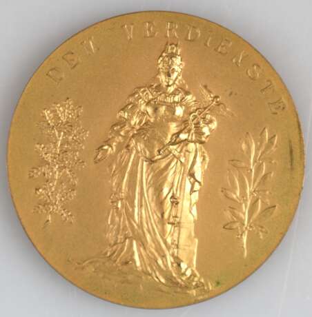Verdienst-Medaille "Für Allgemeine Ausstellung Stadt Lübeck", Goldbronze, 41,84 g - photo 2