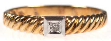 Brillant-Ring, 585er GG/WG, kordelartige Schauseite besetzt mit 1 Brillanten von 0,02 ct. (punziert), Ges.-Gew. 2,19 g, RG 57