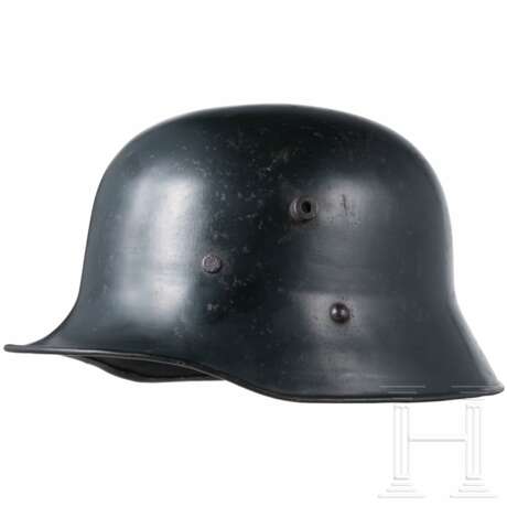 Stahlhelm M 17, Berndorfer Metallwarenfabrik - photo 1