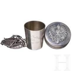 Silberbecher, Dose und patriotische Kette, 1894 - 1918