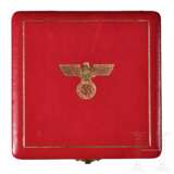 An Order of the German Eagle 2nd Class Pin-Back Breast Cross 1937-43 by Godet & Co., in its original case of issue - Foto 8