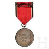 An Order of the German Eagle Medal, 1st Type in Silver - photo 2