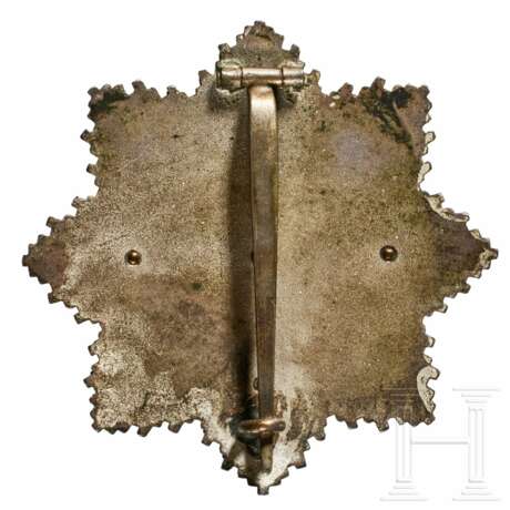 A German Cross in Gold, by C.E. Juncker - photo 2
