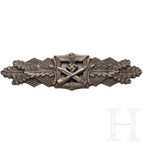 Nahkampfspange in Bronze, Hersteller A.G.M.u.K. - photo 2