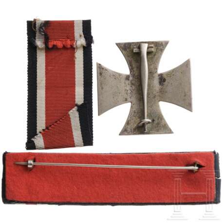Eisernes Kreuz 1. Klasse 1939 mit Bandspange eines Trägers des Deutschen Kreuzes in Gold der Luftwaffe (Afrika) - фото 2