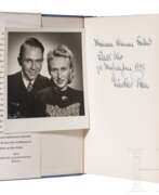 Historical items. Korvettenkapitän Günther Prien - handsigniertes Buch mit Foto