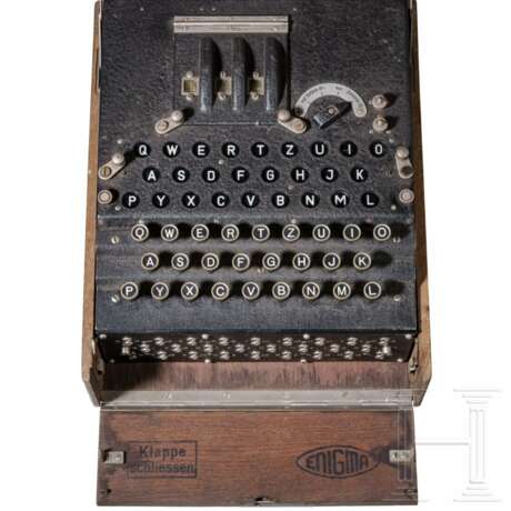 Chiffriermaschine "Enigma I", Nummer "A 5773" von 1937, komplett mit Holzkasten - photo 11