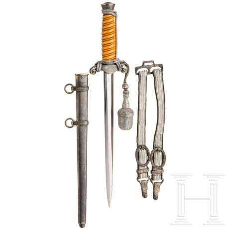 Dolch M 35 für Offiziere des Heeres, mit Portepee und Gehänge, Hersteller Eickhorn - photo 2