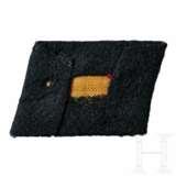 A Right Collar Tab with Runes for SS Officers - фото 2
