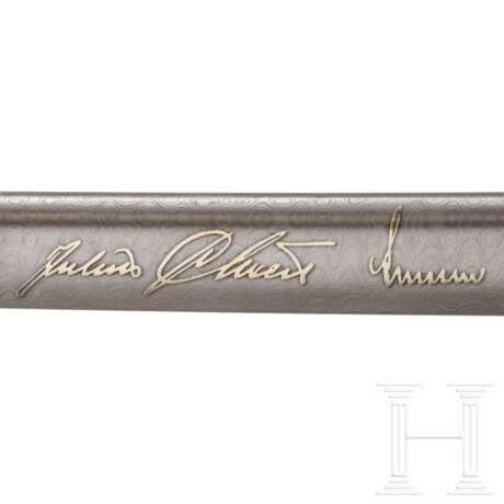 Karl Fiehler (1895 - 1969) - SS-Löwenkopfsäbel in Prunkausführung, Geschenk der "alten Kämpfer des Stoßtrupps Hitler" zu seiner Ernennung zum SS-Ehrenführer am 27. Januar 1934 - photo 8