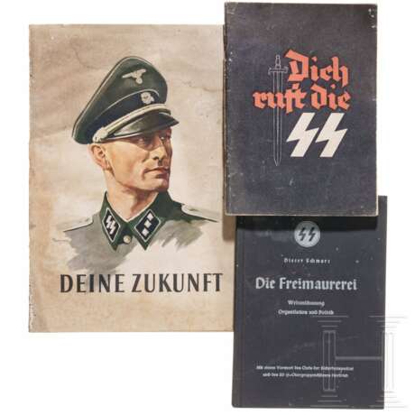 Waffen-SS-Rekrutierungsheft "Deine Zukunft" und zwei weitere SS-Hefte - photo 1