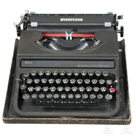 SS-Dienstschreibmaschine des italienischen Herstellers Olivetti vom Typ "Studio 42" - фото 2