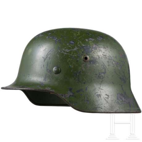 Stahlhelm M 35 der Luftwaffe, verwendet von der bulgarischen Armee - photo 1