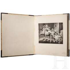 Joseph Goebbels - Geschenkfotoalbum zu seinem 42. Geburtstag 1939 mit 27 Aufnahmen seiner Kinder