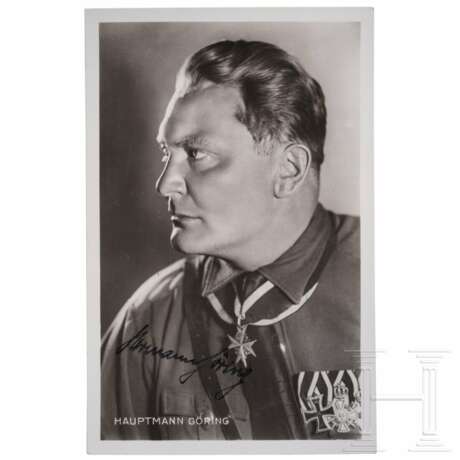 Hermann Göring - eigenhändige Tintenunterschrift auf Hoffmannpostkarte - photo 1
