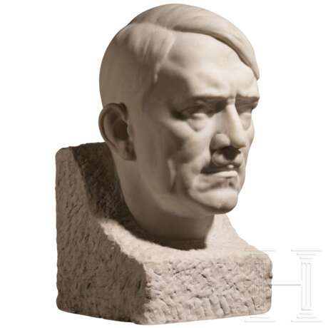 Josef Thorak - überlebensgroße Portraitbüste Adolf Hitlers in Marmor - photo 1