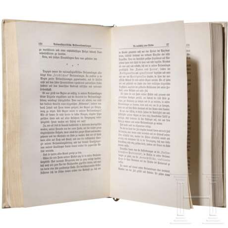 Adolf Hitler - in Pergament gebundene Erstausgabe "Mein Kampf", Band 2, Nummer "5", mit eigenhändiger Widmung an Emil Maurice 1927 - Foto 7