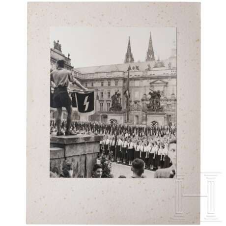 Arthur Seyss-Inquart - 60 großformatige Fotos aus seinem Privatbesitz, größtenteils Den Haag, um 1940/42 - photo 6