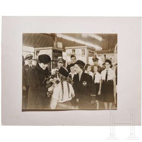Arthur Seyss-Inquart - 60 großformatige Fotos aus seinem Privatbesitz, größtenteils Den Haag, um 1940/42 - photo 9