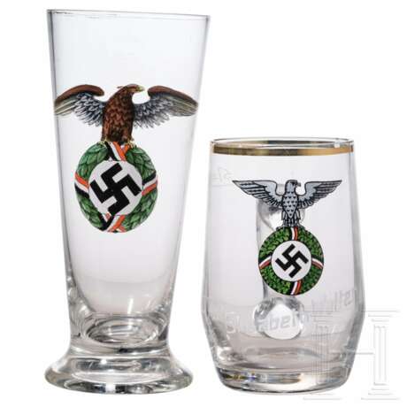 Zwei Gläser mit Hoheitsadler - photo 1