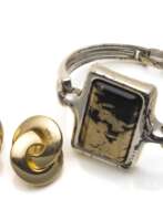 Produktkatalog. Paar Vintage Ohrclips und Armband