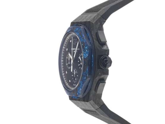 Girard Perregaux Laureato Absolute Wired - photo 2