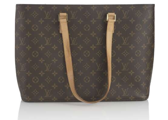 Louis Vuitton - photo 1