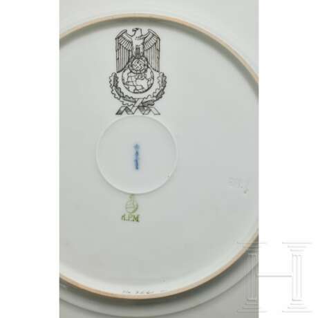 Joachim von Ribbentrop - a large dinner plate - photo 3