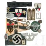 Kleines Effekten- und Abzeichenkonvolut - Foto 1