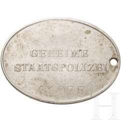 Ausweismarke der Geheimen Staatspolizei "Gestapo"