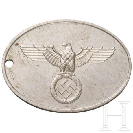 Ausweismarke der Geheimen Staatspolizei "Gestapo" - photo 2