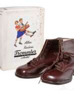 Униформа и знаки отличия. "Trommler" Kinderschnürstiefel im Karton, ungetragen