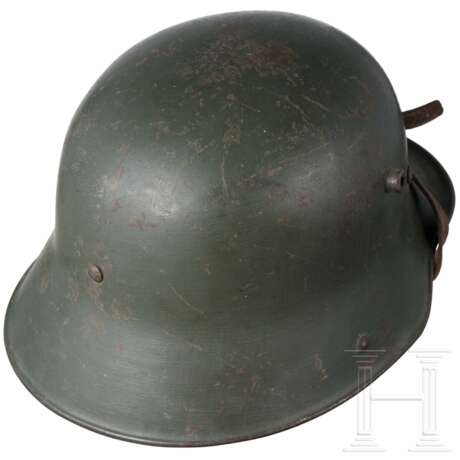 Stahlhelm M 16, weiterverwendet in der finnischen Armee - photo 4