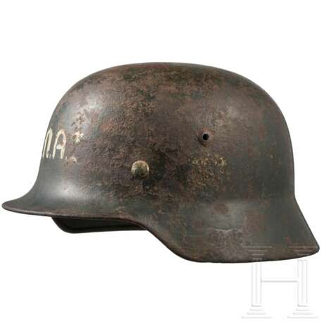 Stahlhelm M 35, deutsch, beim griechischen Widerstand/Armee weiterverwendet - photo 1