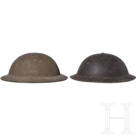 Zwei "Brodie"-Stahlhelme, Großbritannien - photo 2