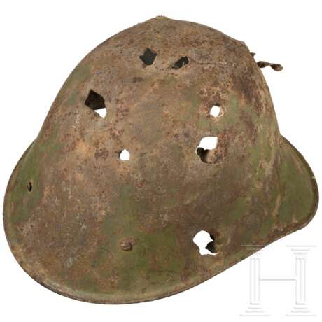 Stahlhelm M 39 mit Beschussschäden, Rumänien - photo 5