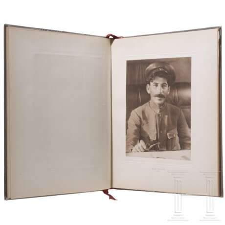 Stalin und die Rote Armee, Prunkausgabe, erstellt zum 50. Jubiläum von I. Stalin, Sowjetunion, 1938 - photo 5
