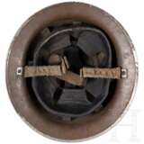 Britischer Brodie-Helm MK II mit Nationalwappen der Tschechoslowakei - photo 3