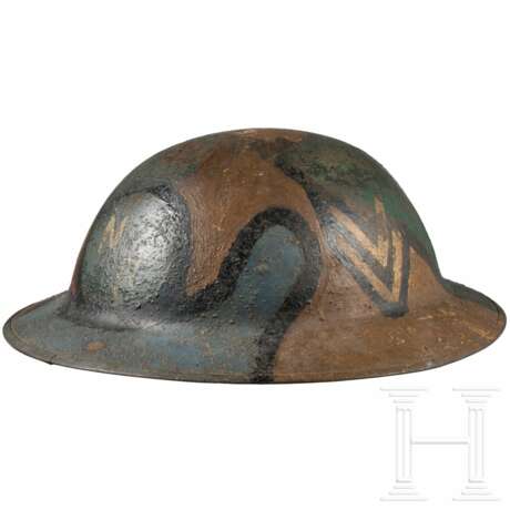 Stahlhelm M 17 "Brodie" eines Veteranen - photo 1