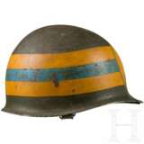 Helm M-1 mit Truppenbemalung (Besatzungspolizei?) - Foto 1