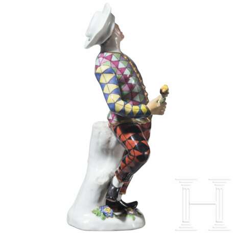 Komödiantenfigur Harlekin aus der Commedia dell’Arte, J. J. Kaendler, um 1740 (Entwurf), Meissen, 20. Jhdt. - Foto 3